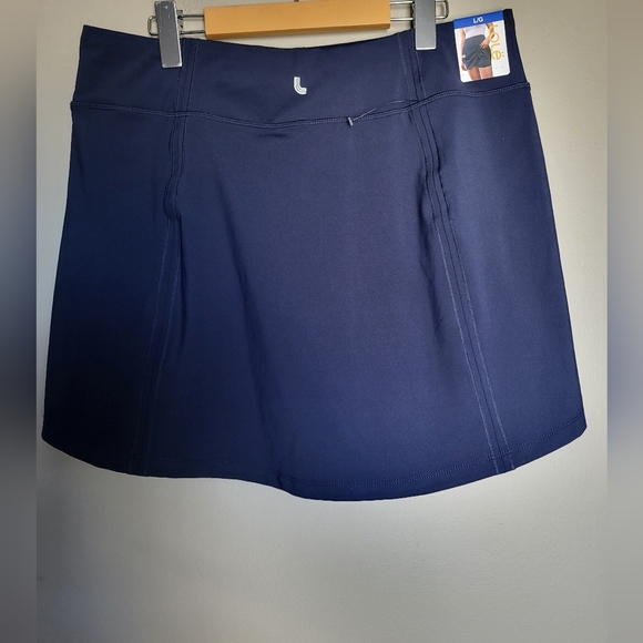 NEW- Lolé Navy Blue Skort, Size Large (waist 32) - Picture 3 of 8